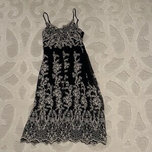 Express Black and White Floral Lace Midi Dress
